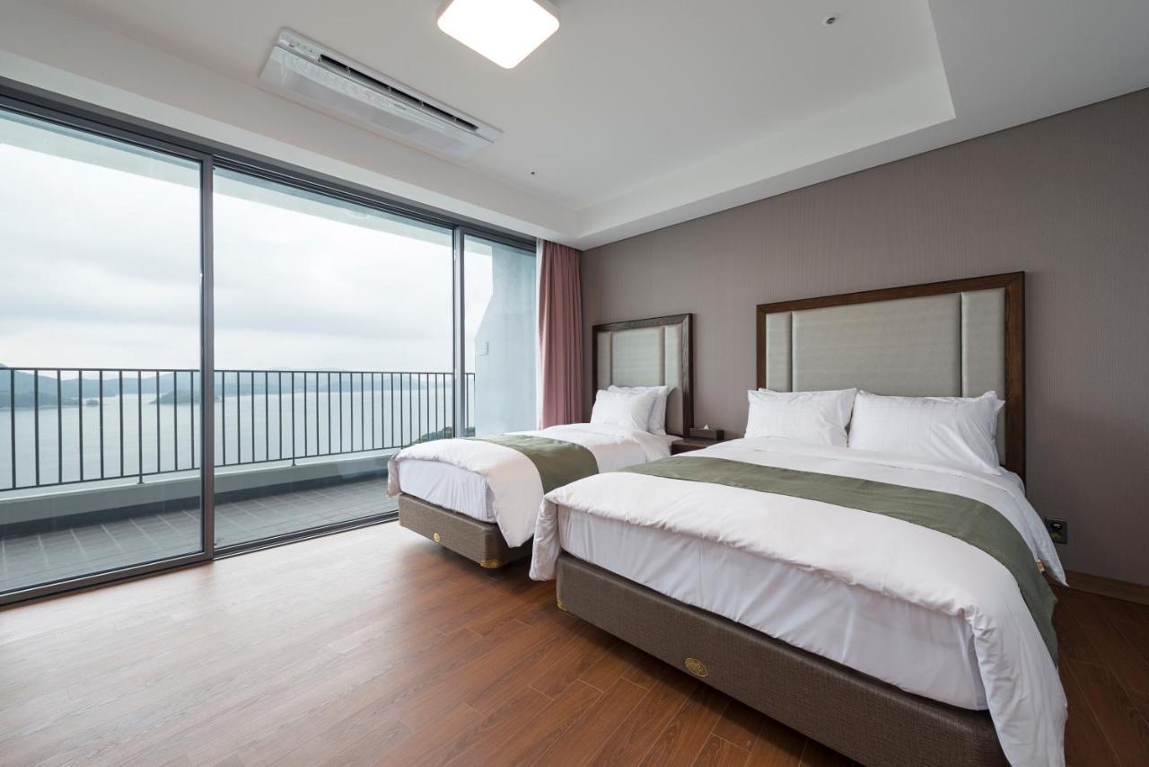 Stanford Hotel&Resort Тхоньен Стая снимка