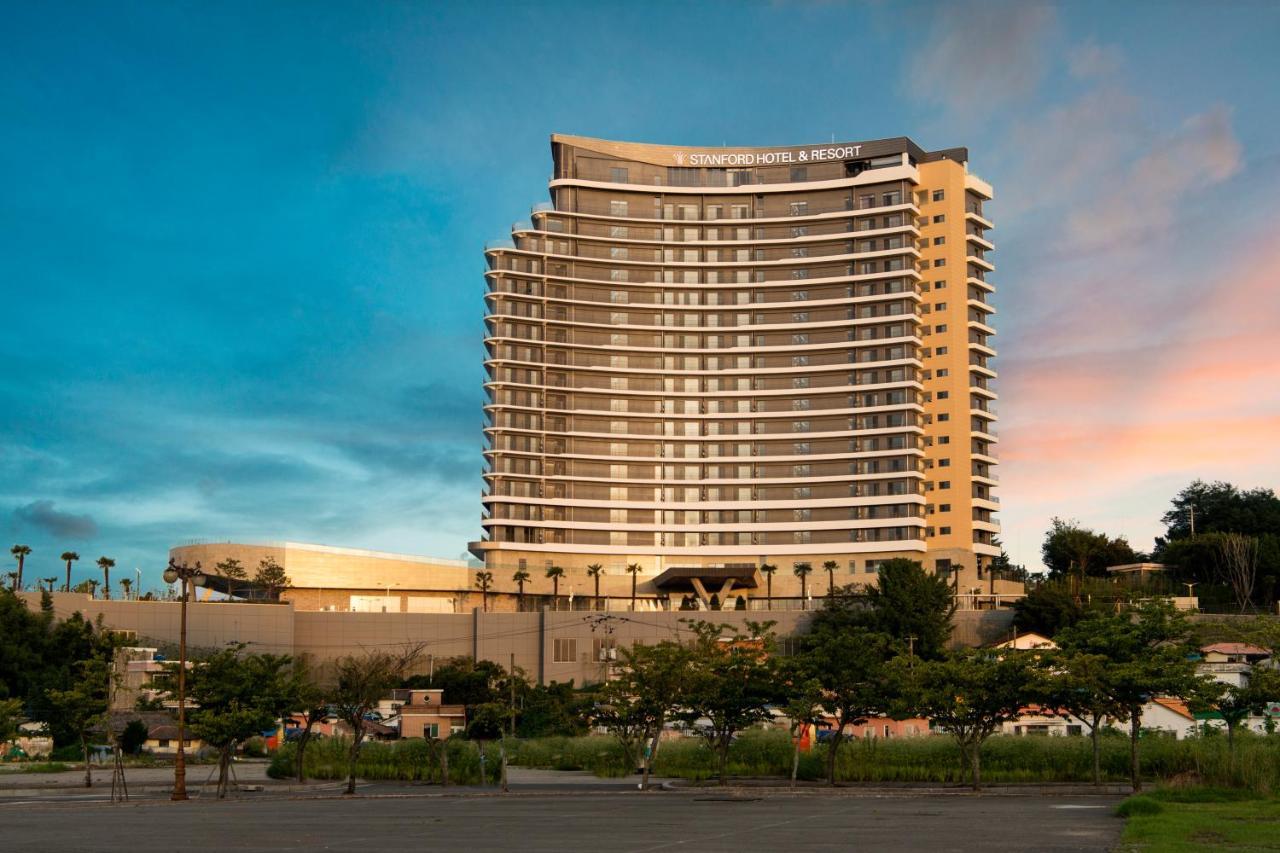 Stanford Hotel&Resort Тхоньен Екстериор снимка